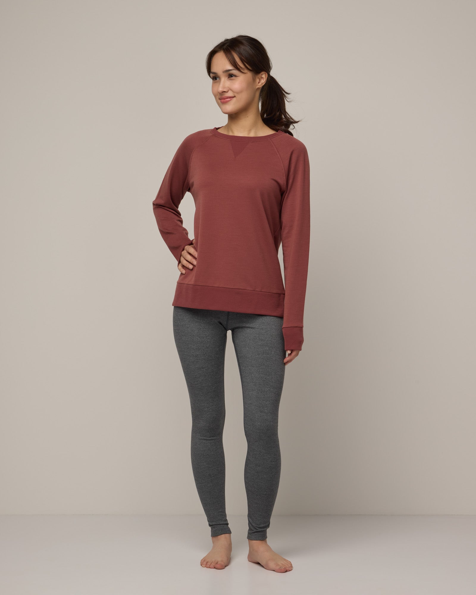 model-spec:Victoria is 5'5", wearing a size XS