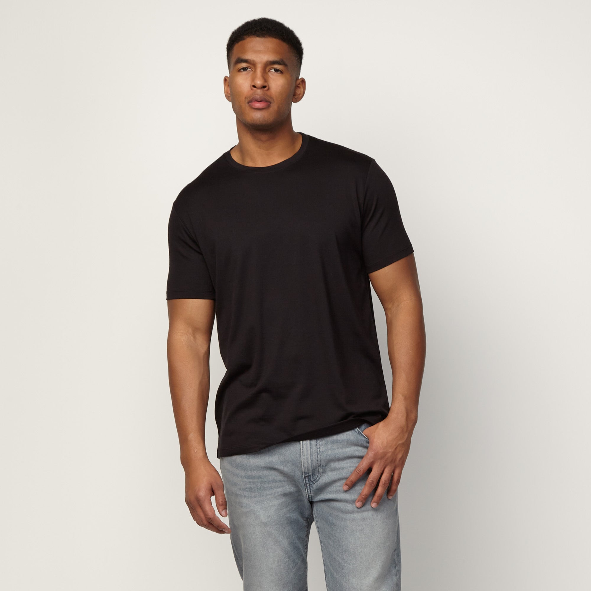 Men's Signature Crew Neck Tee