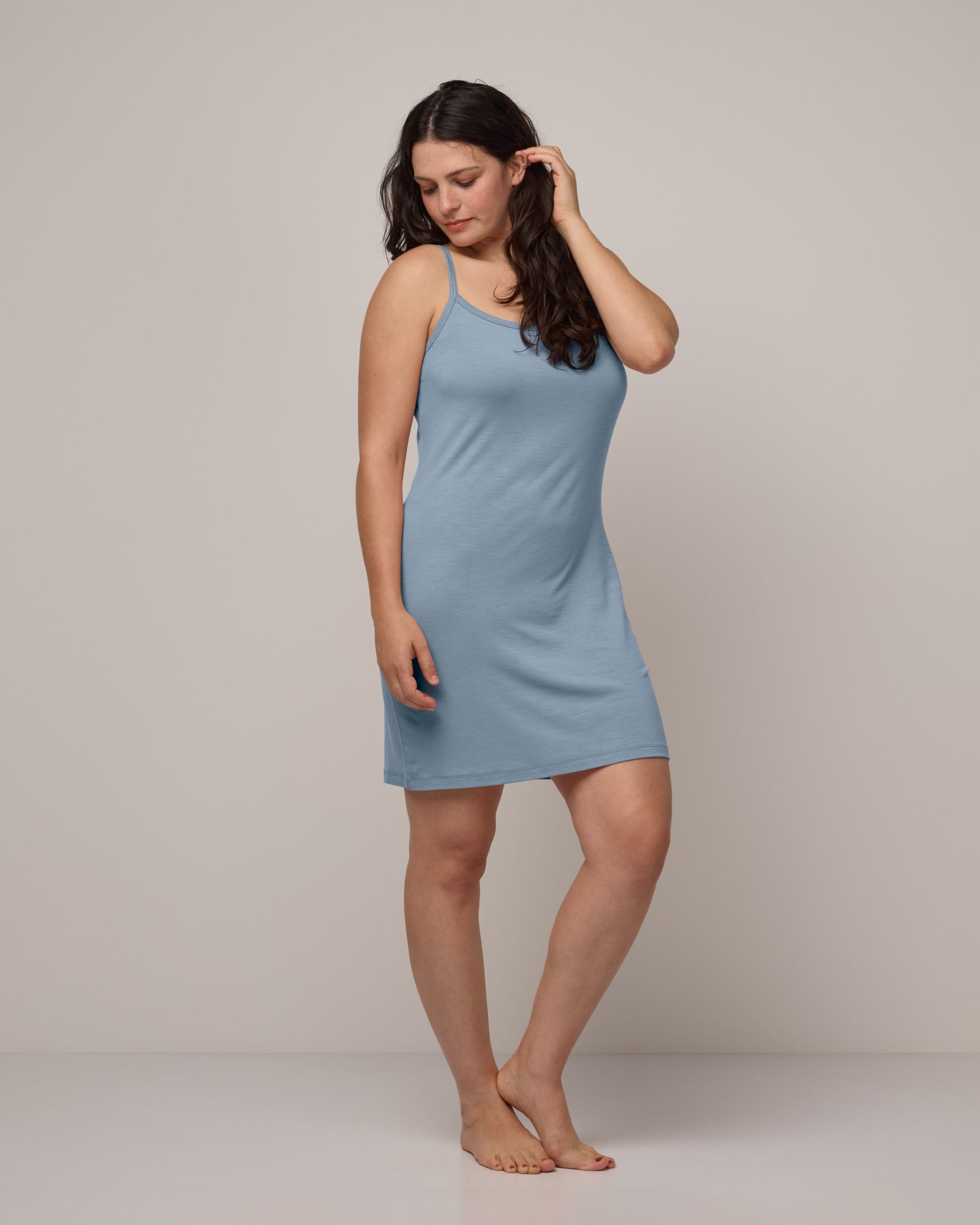 model-spec:Elana is 5’6”, wearing a size M