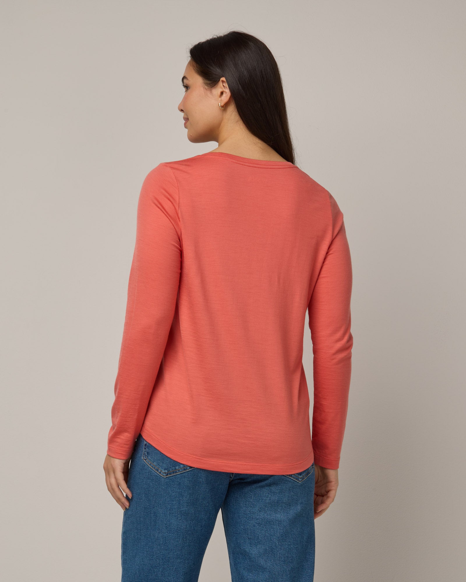 Nina V-Neck Tee | Ivory Nina V-Neck Tee | Ivory
