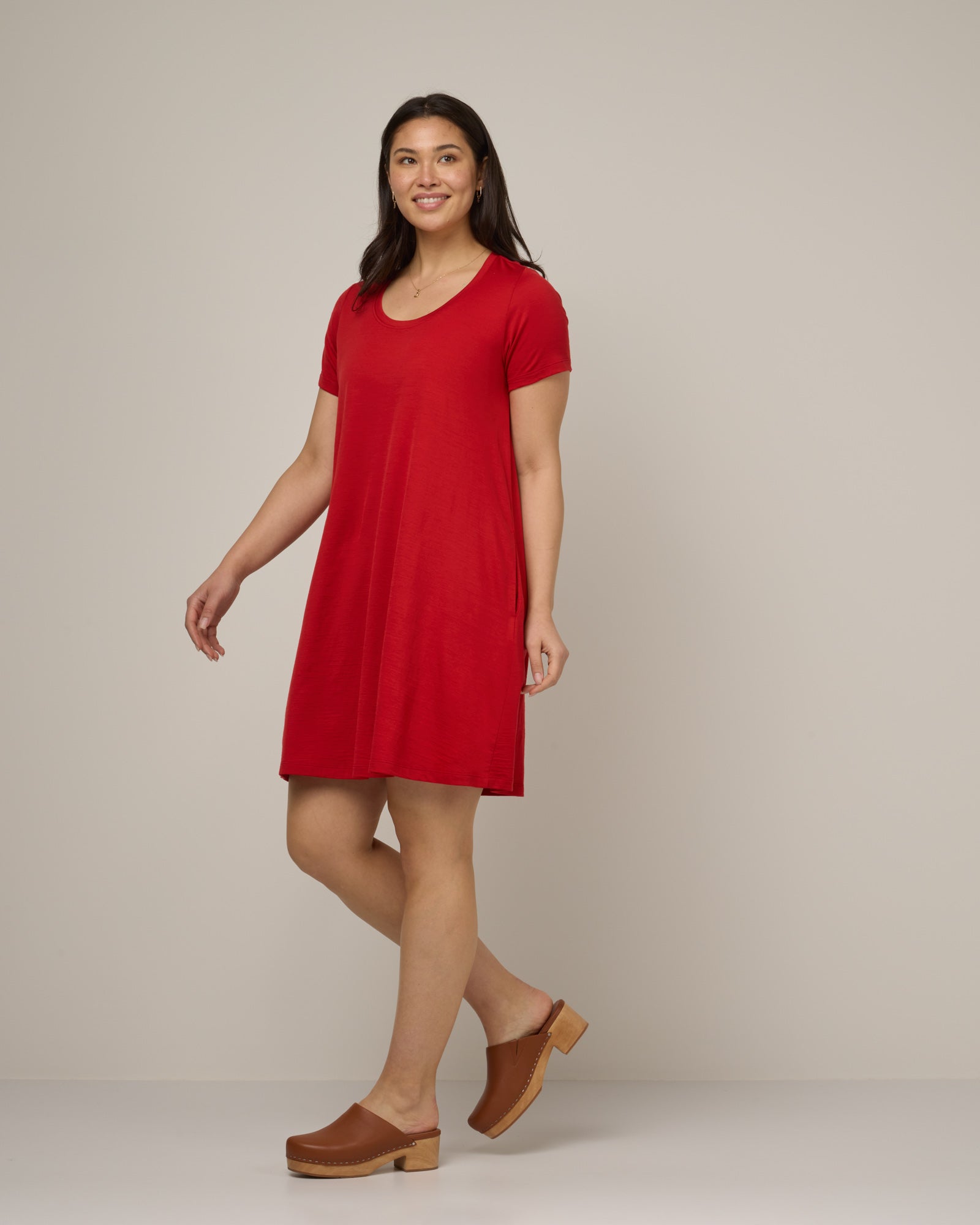 model-spec:Maile is 5'9", wearing a size M Regular