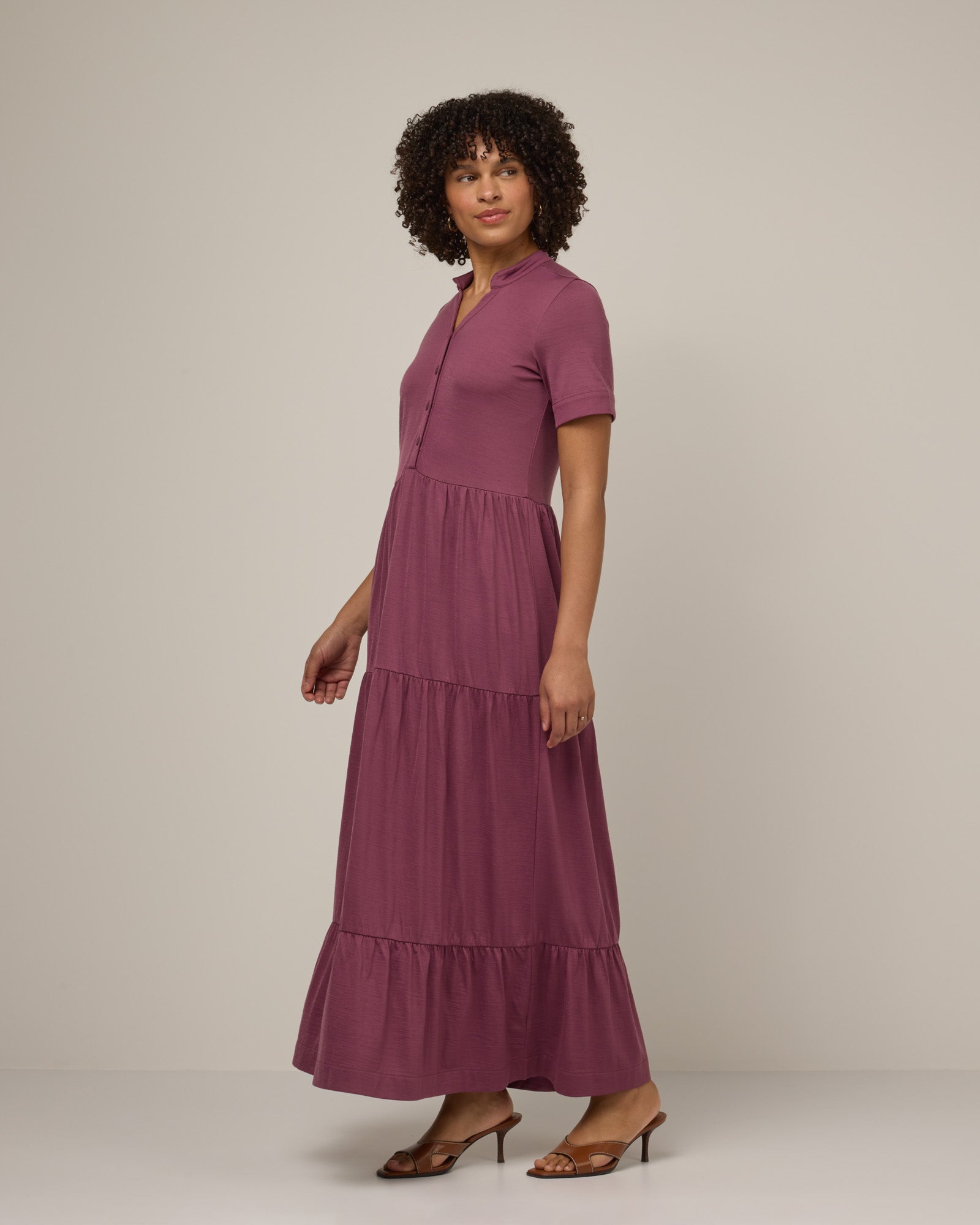 model-spec:Janiah is 5'7", wearing a size XS