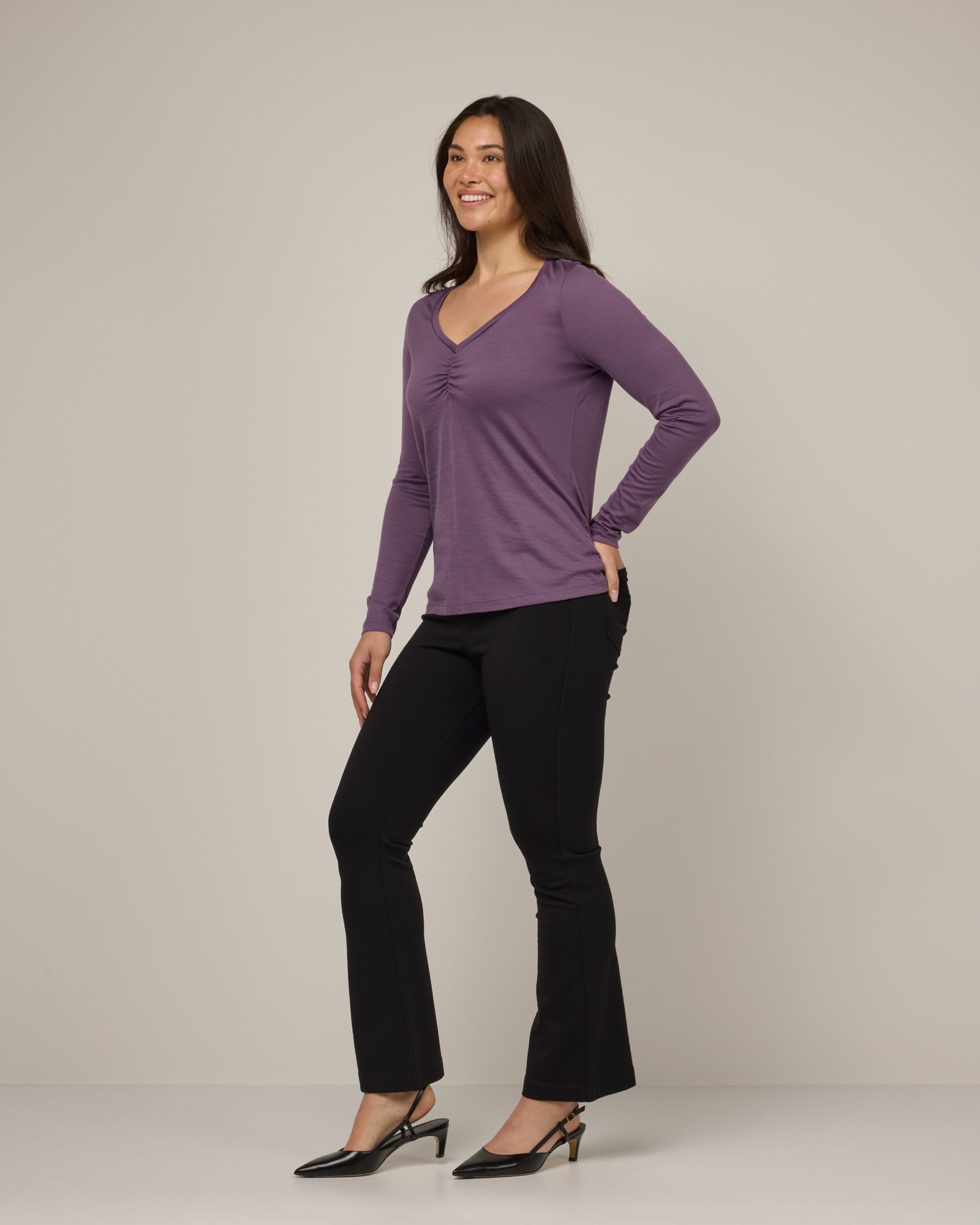 model-spec:Maile is 5'9", wearing a size M