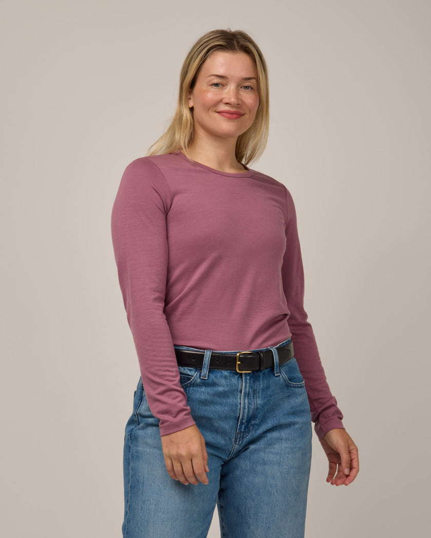 model-spec:Saasha is 5'9", wearing a size M
