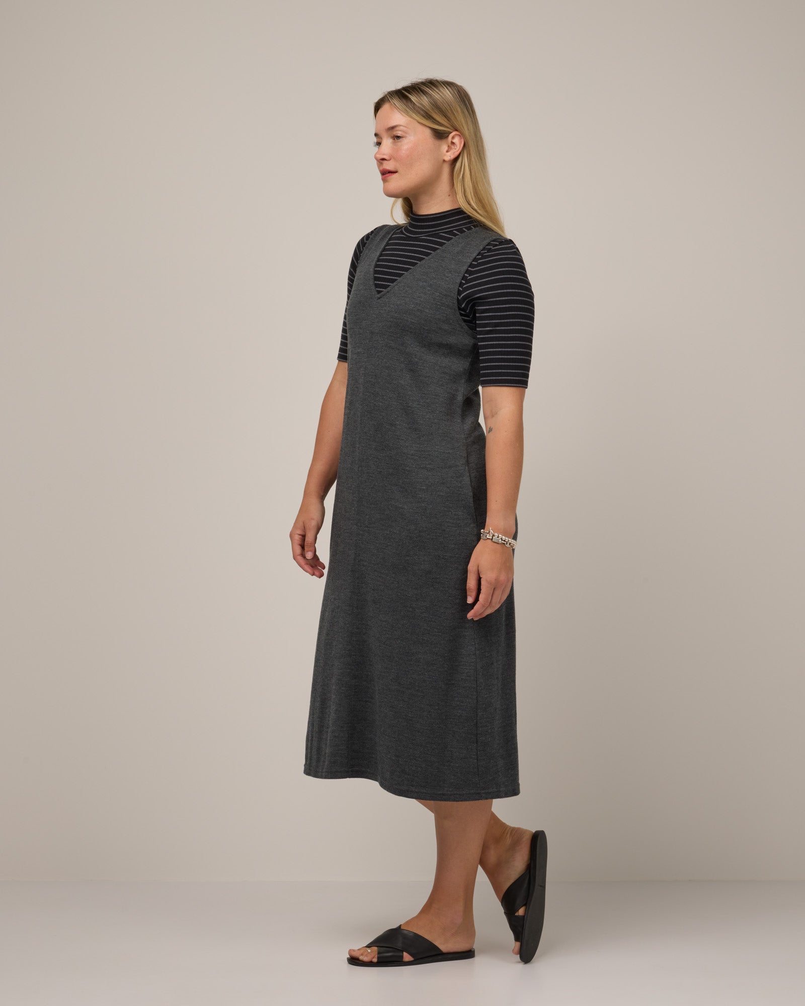 Jessa Merino Wool Reversible Dress - Charcoal Heather – Jessa