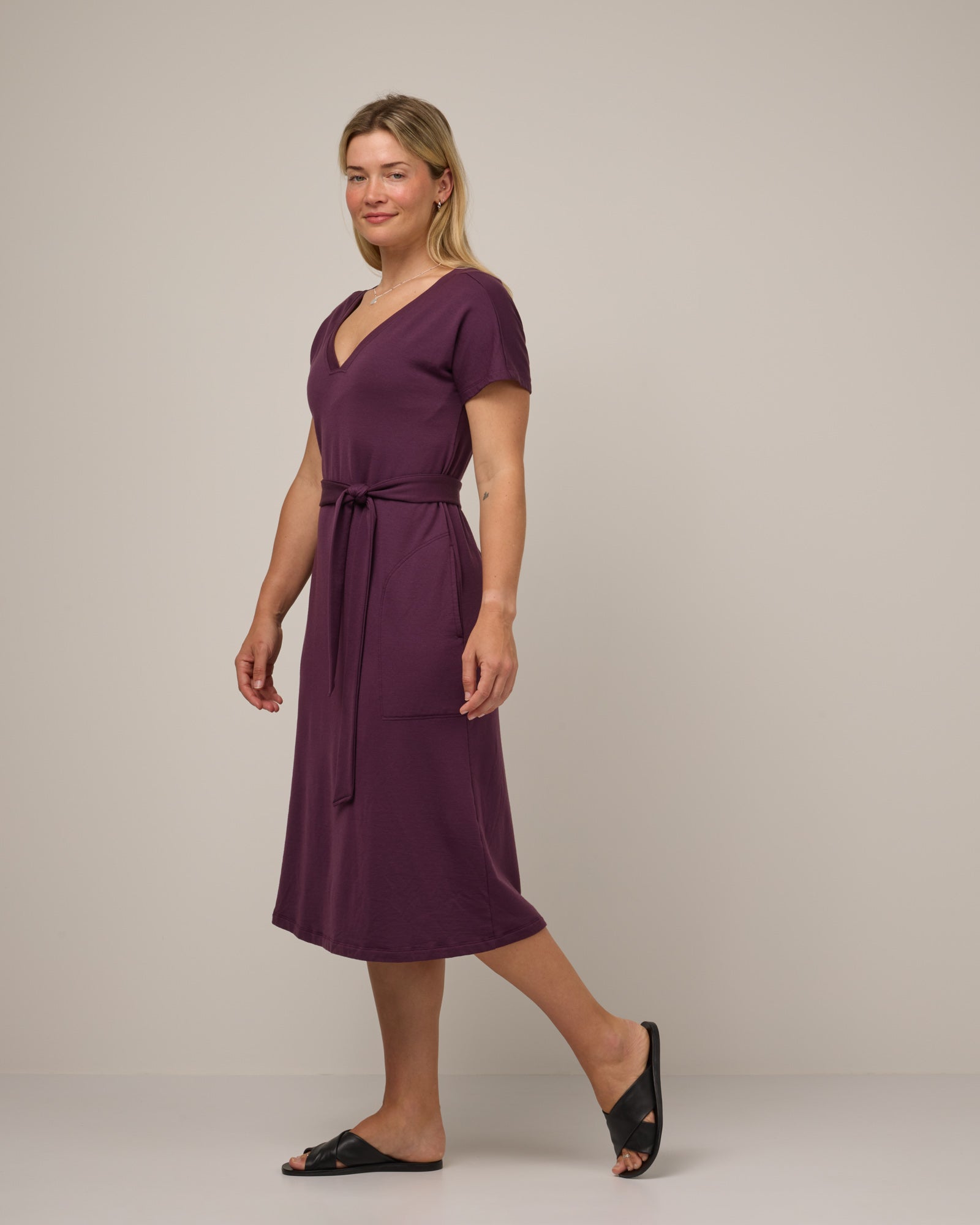 Shiloh Merino Wool Belted Dress - Marionberry Shiloh Merino Wool Belted Dress - Marionberry
