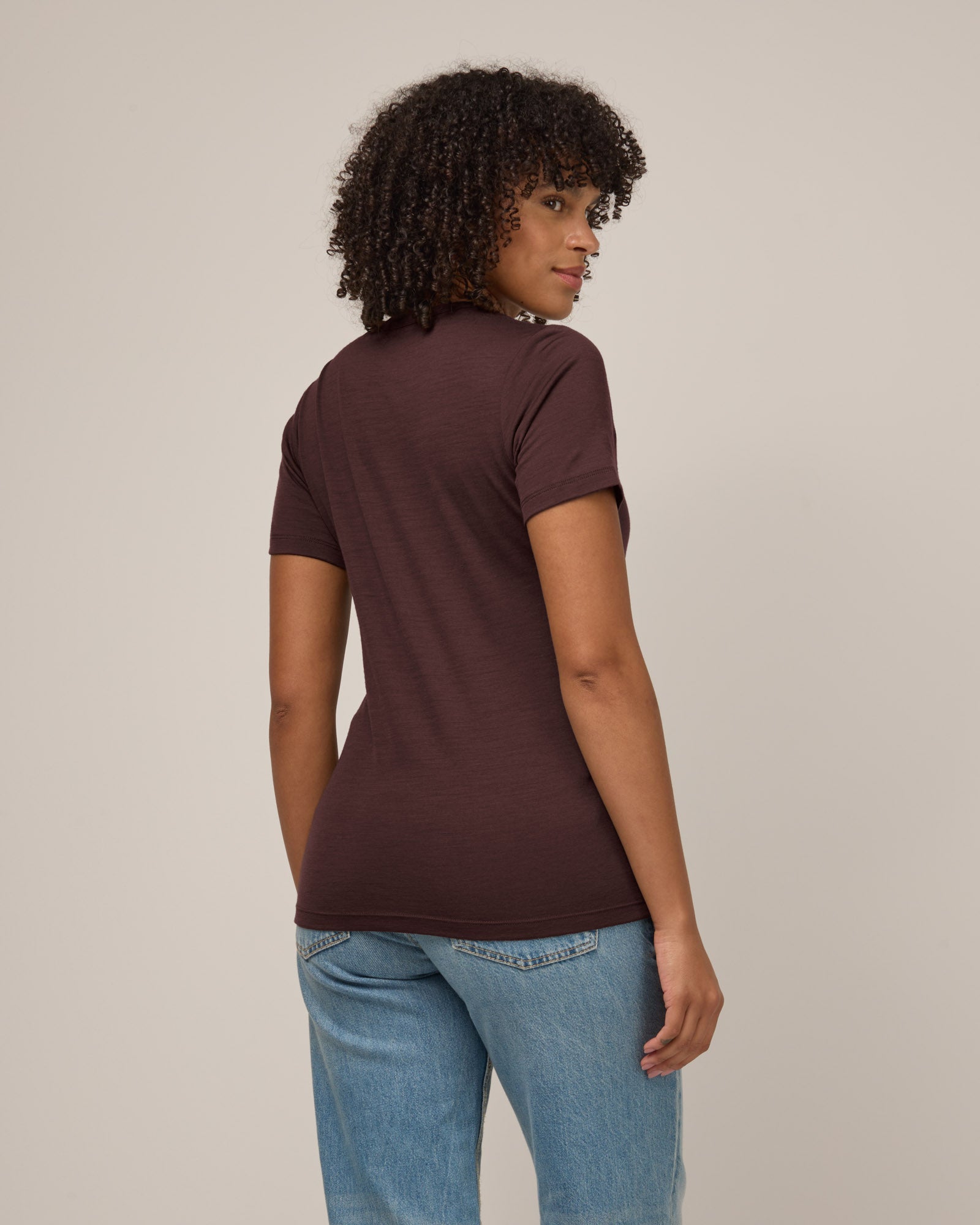model-spec:Janiah is 5'7", wearing a size XS