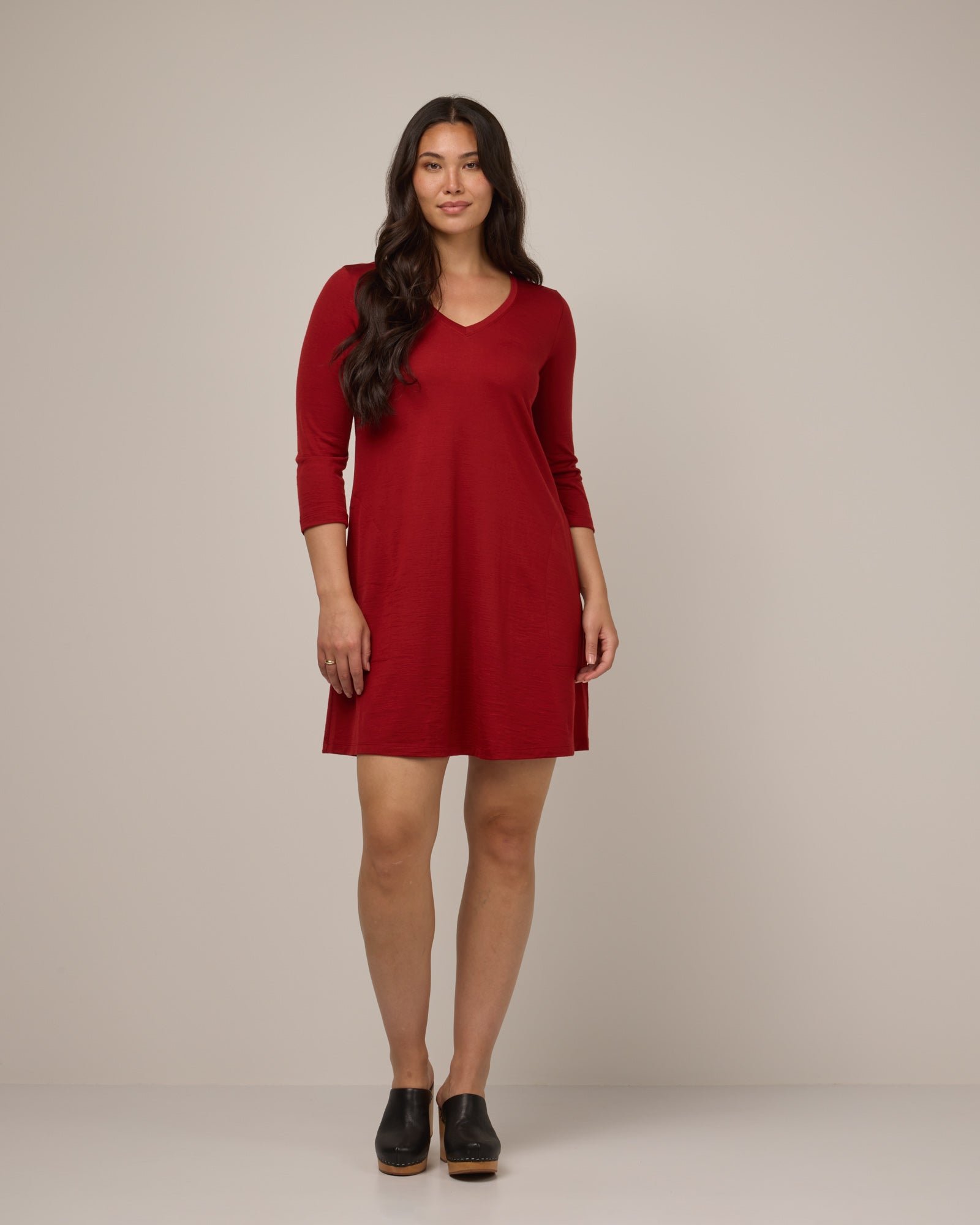 model-spec:Maile is 5'9", wearing a size M