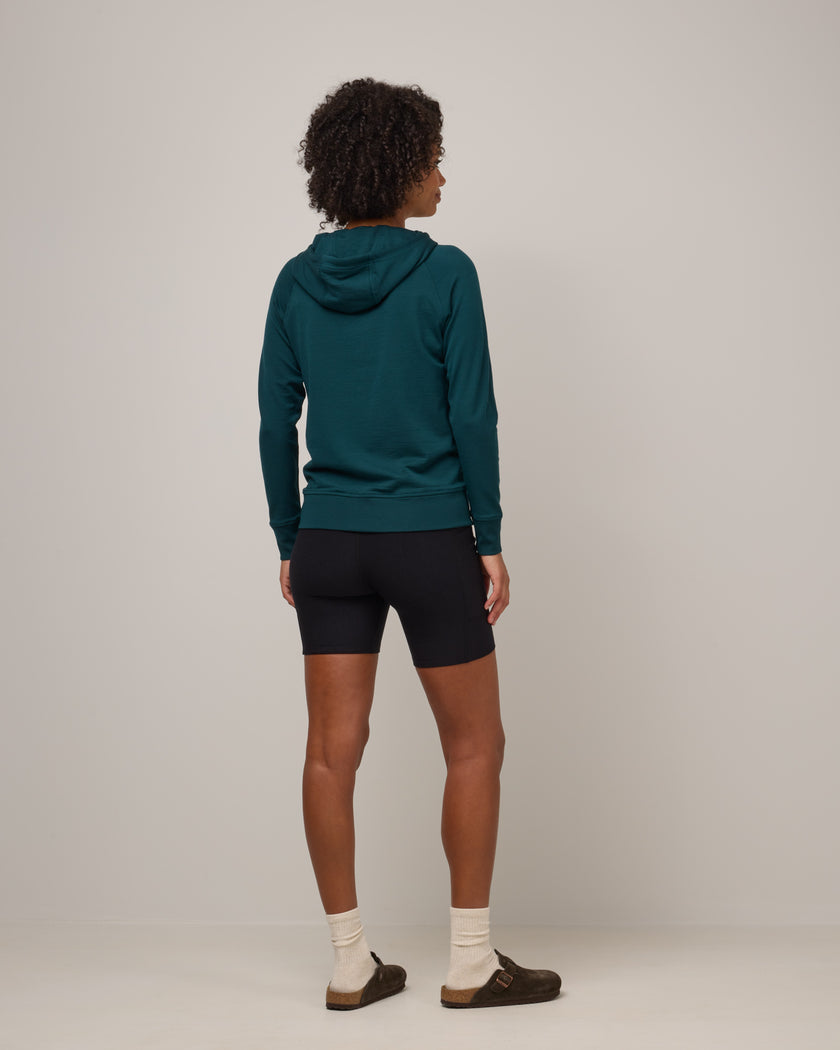 model-spec:Valyn is 5'10", wearing a size S