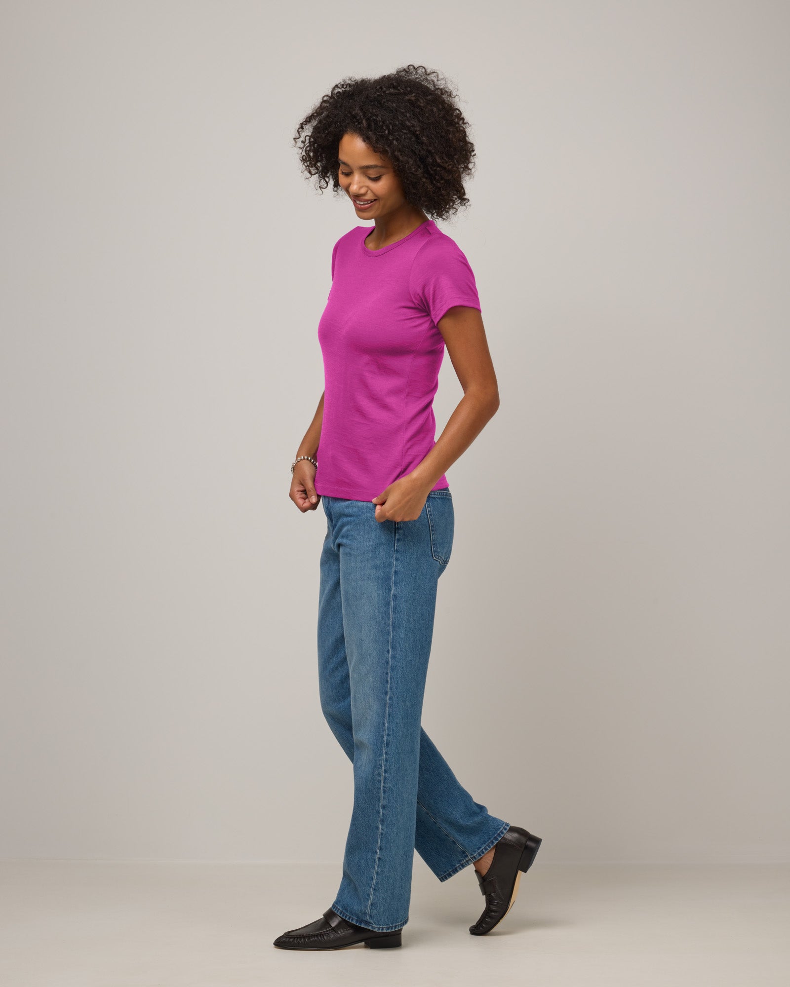 model-spec:Valyn is 5'10", wearing a size S