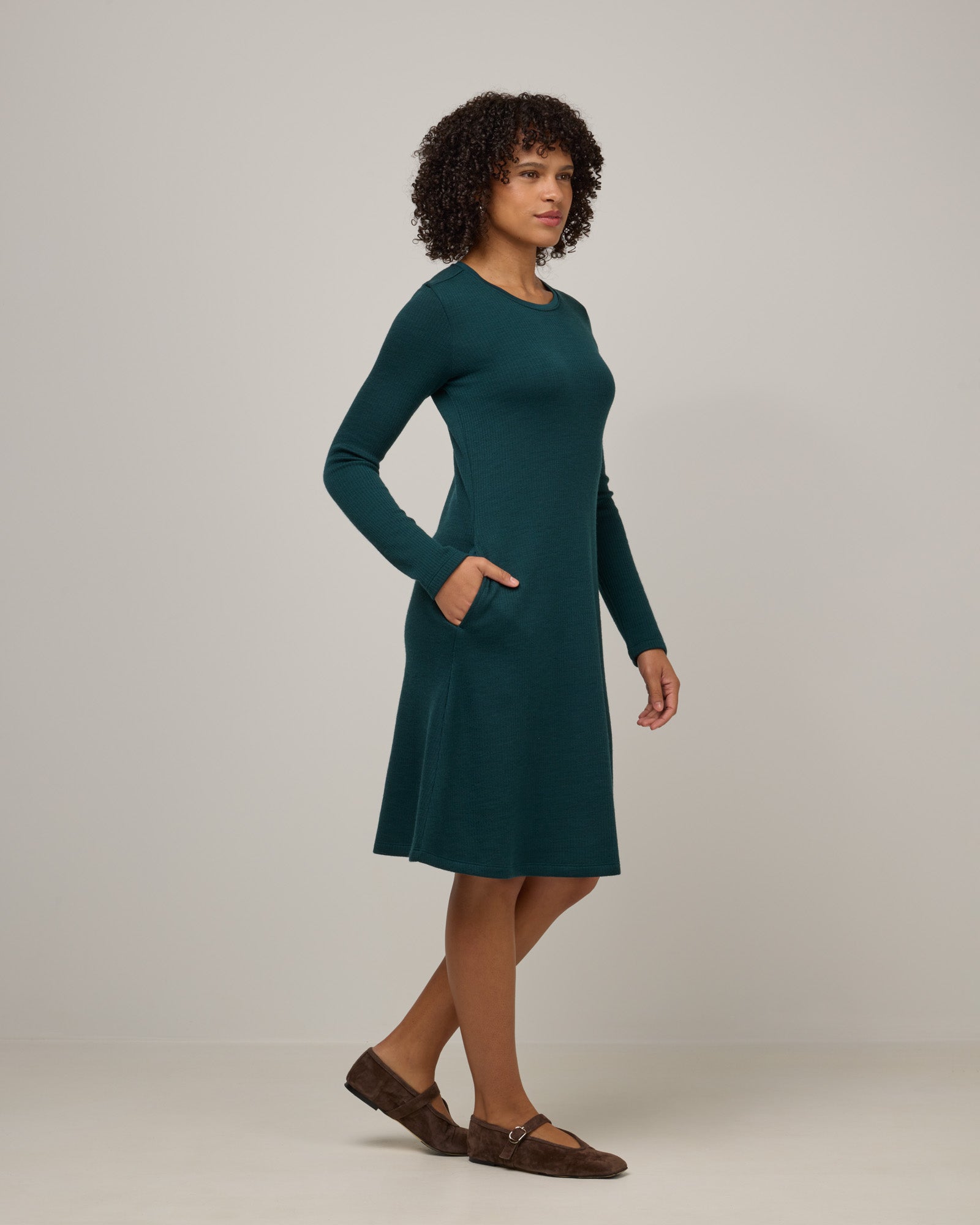 model-spec:Janiah is 5'7", wearing a size XS