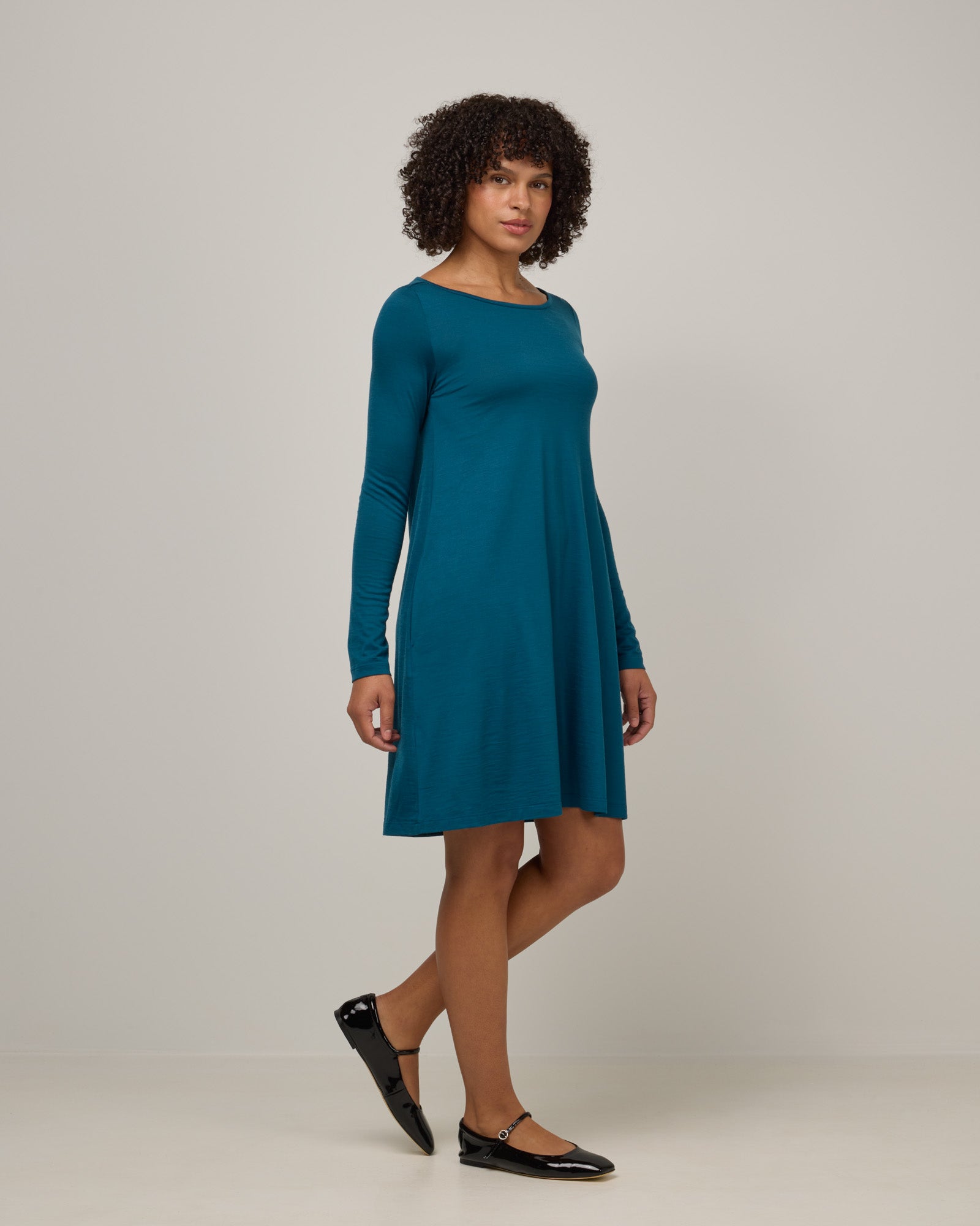 model-spec:Janiah is 5'7", wearing a size XS