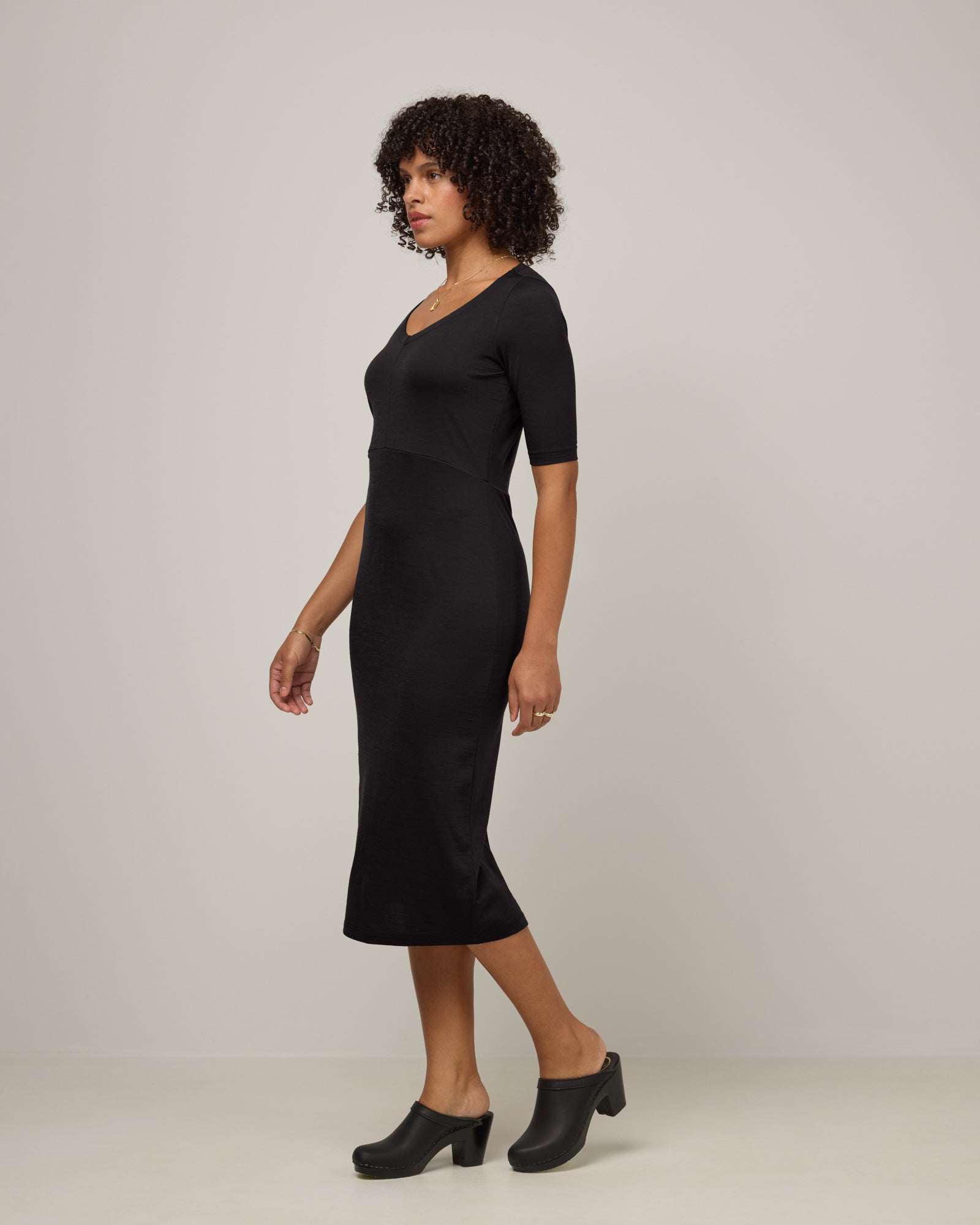 London Merino Wool Fitted Dress - Black London Merino Wool Fitted Dress - Black