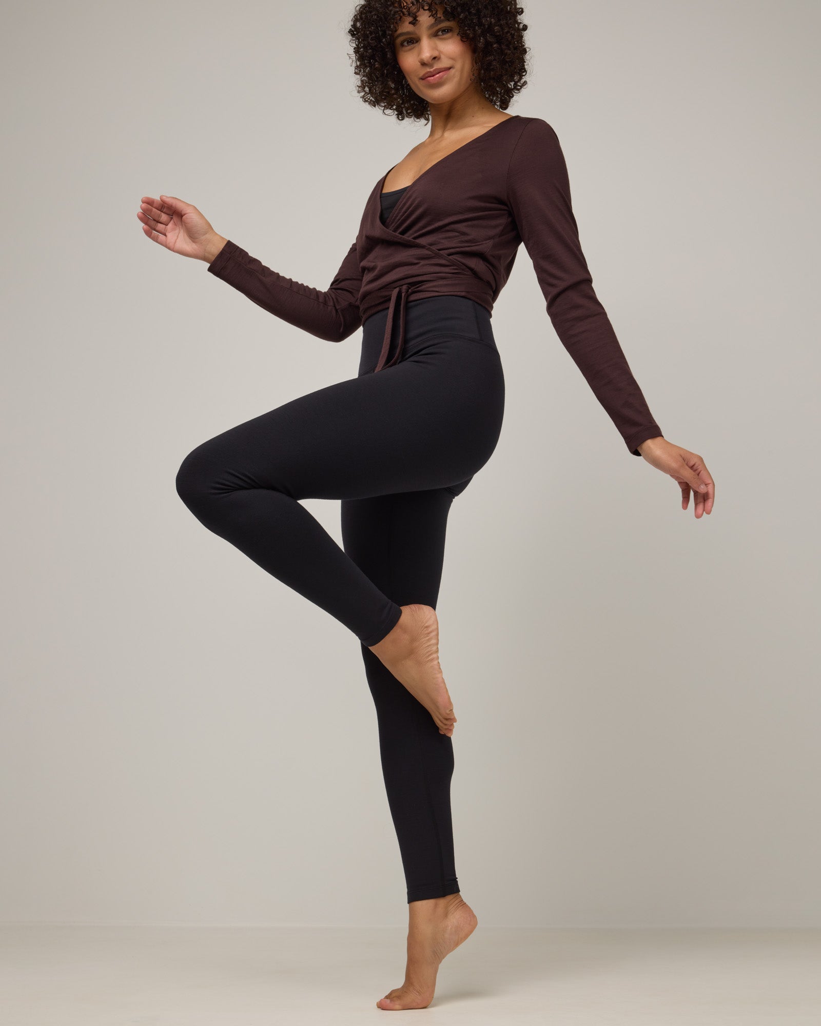 WERTHY COMBINATION LEGGINGS ブラック×ベージュ Summit Merino Wool Legging - Black – Axis Midweight Legging | wool&