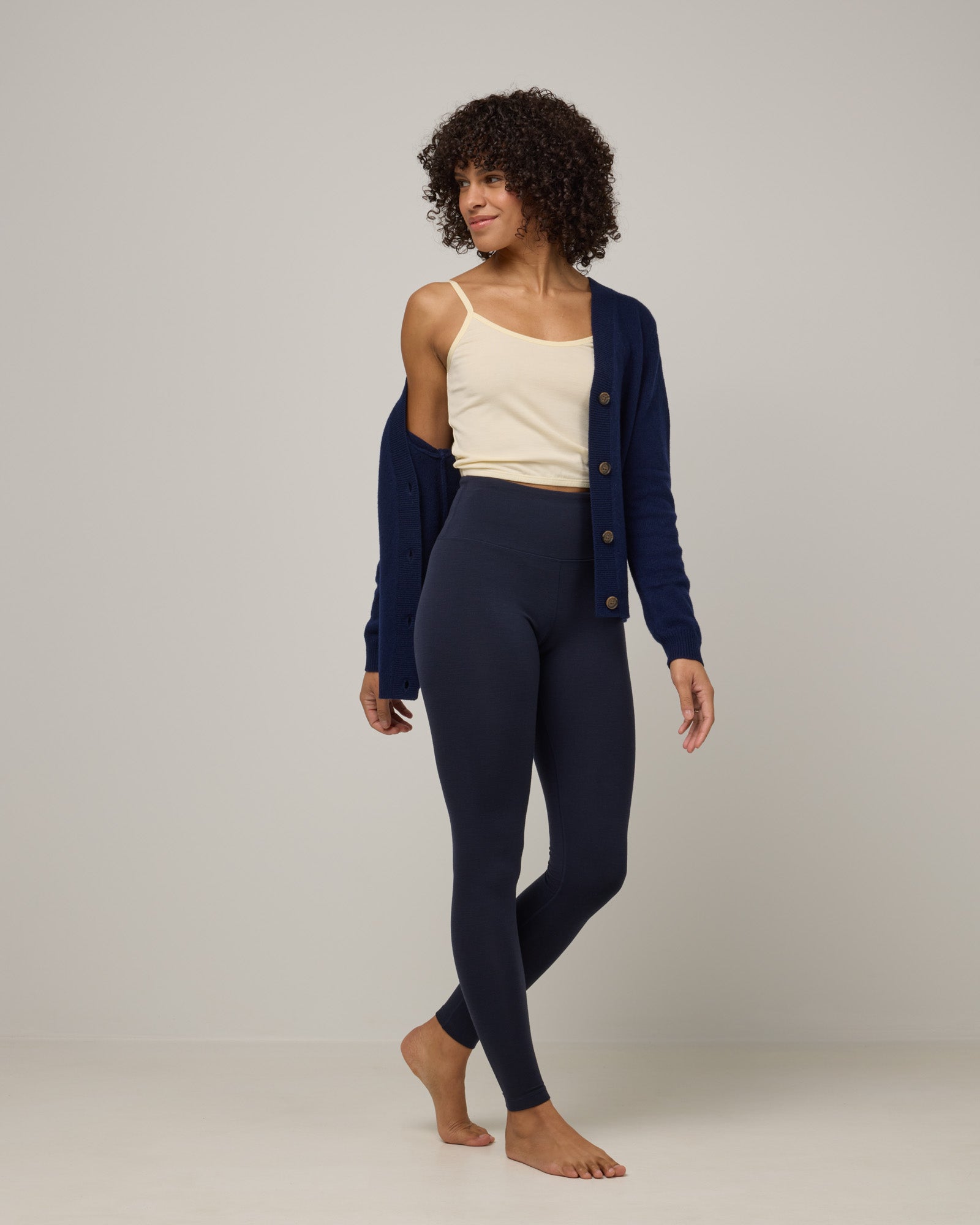 グラントイーワンズ　ホルミーレギンスLLネイビー Summit Merino Wool Legging - Navy – Axis Midweight Legging | wool&