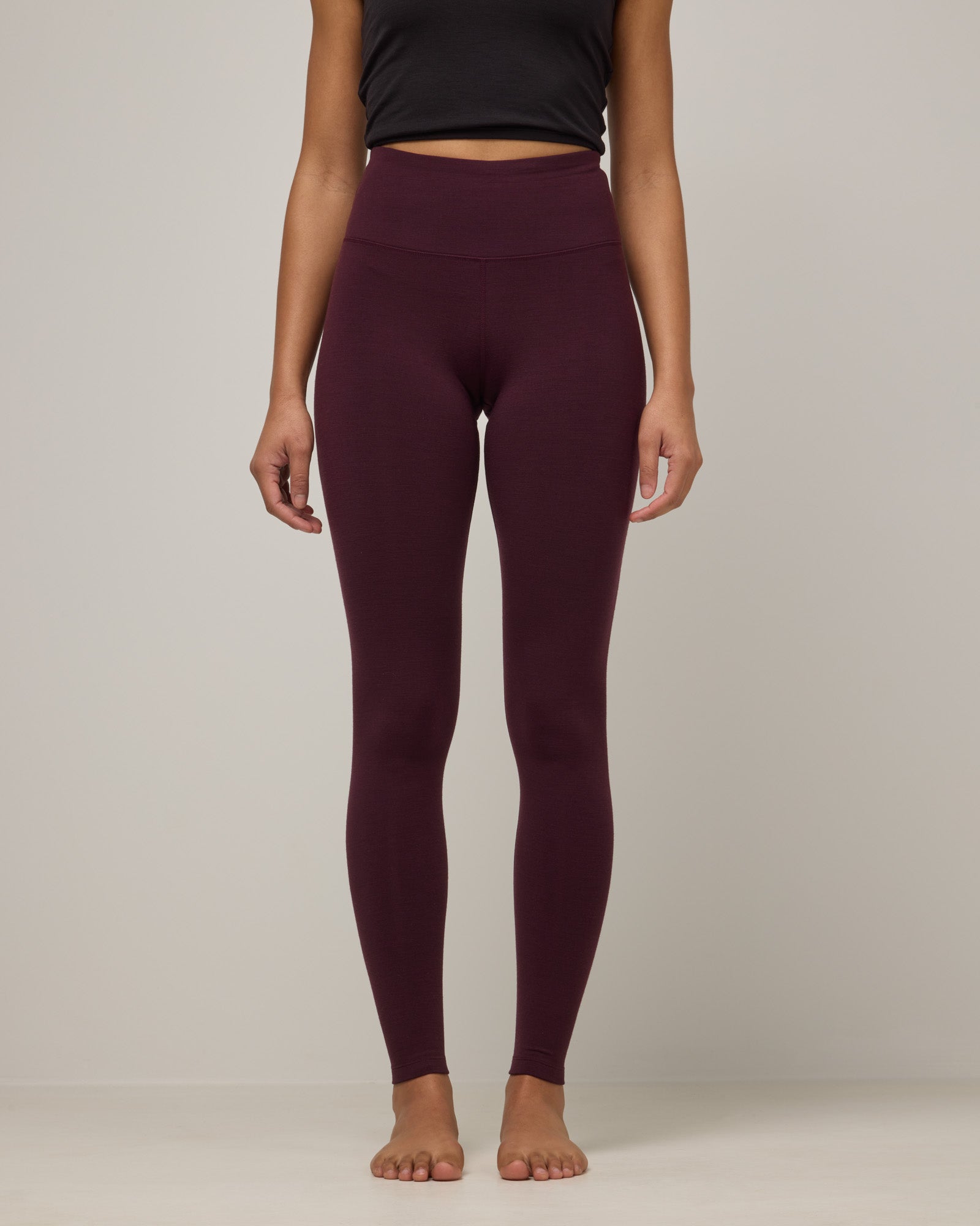 model-spec:Janiah is 5'7", wearing a size XS