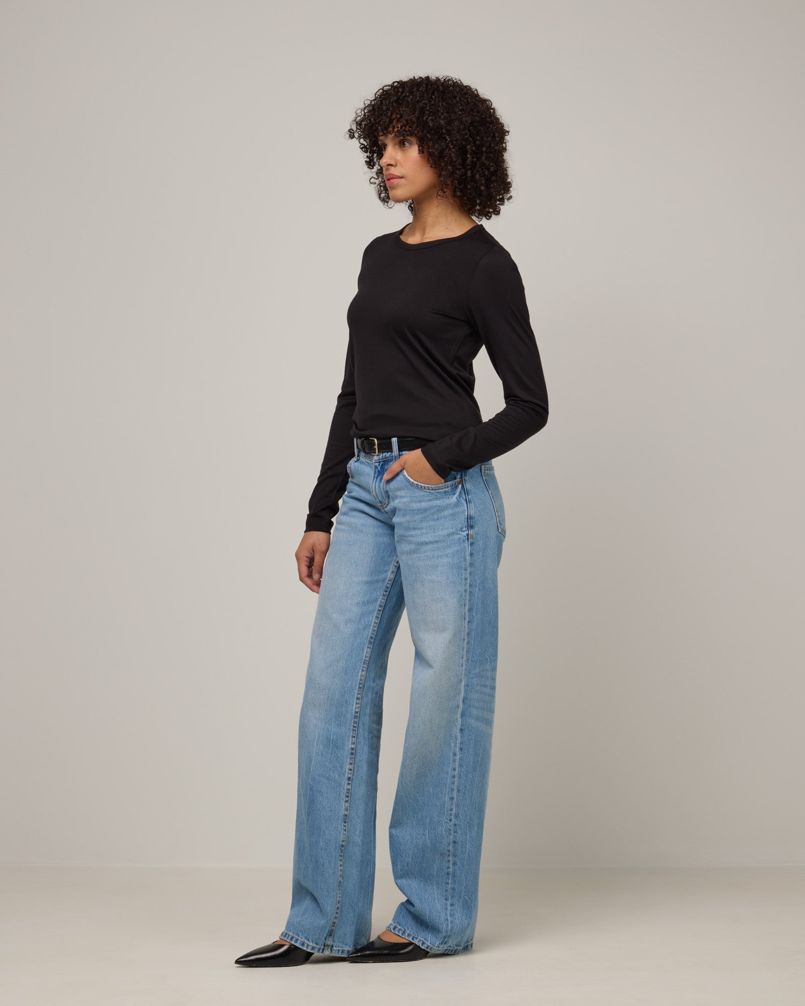 Sloan Merino Wool Signature Crew Neck Tee - Black – Sloan Long