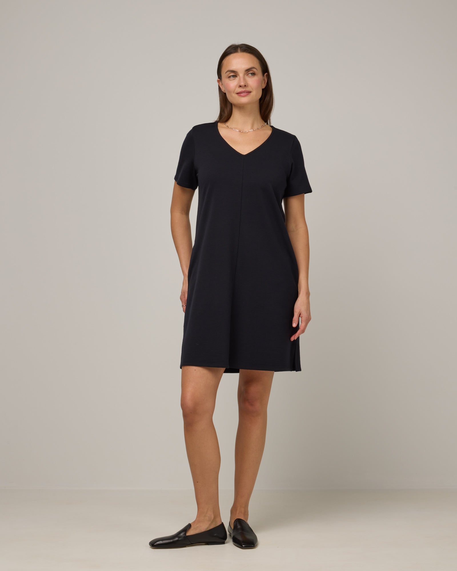 Farrah Merino Wool Shift Dress - Black – Farrah Shift Dress | wool&