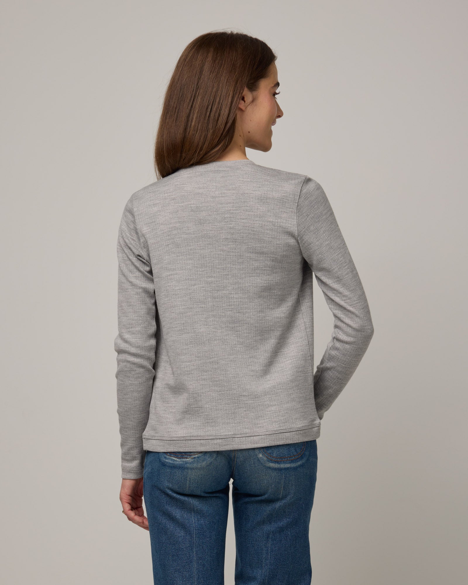 model-spec:Brenna is 5’7.5”, wearing a size XS