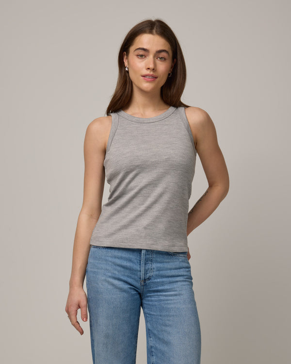 model-spec:Brenna is 5’7.5”, wearing a size XS