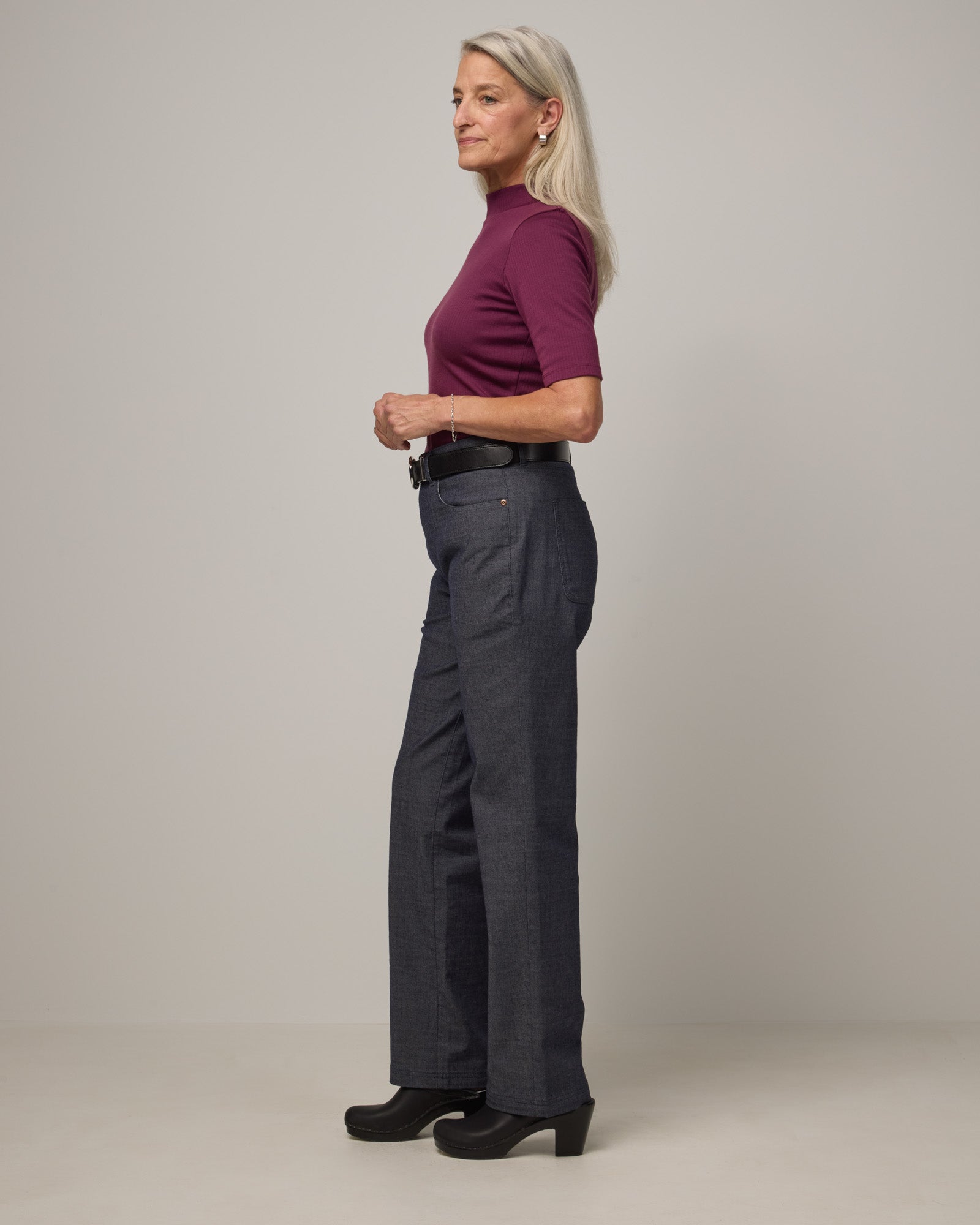 model-spec:Catherine is is 5’8”, wearing a size S