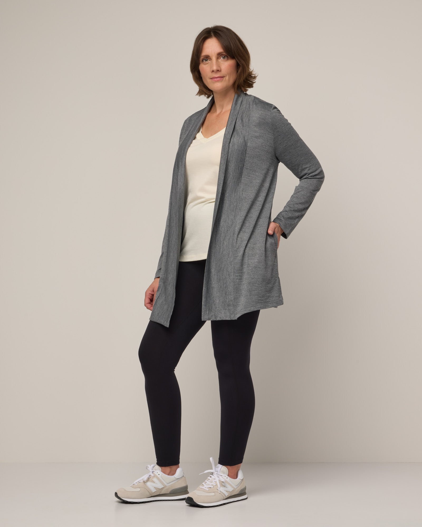 model-spec:Monica is 5'8", wearing a size M