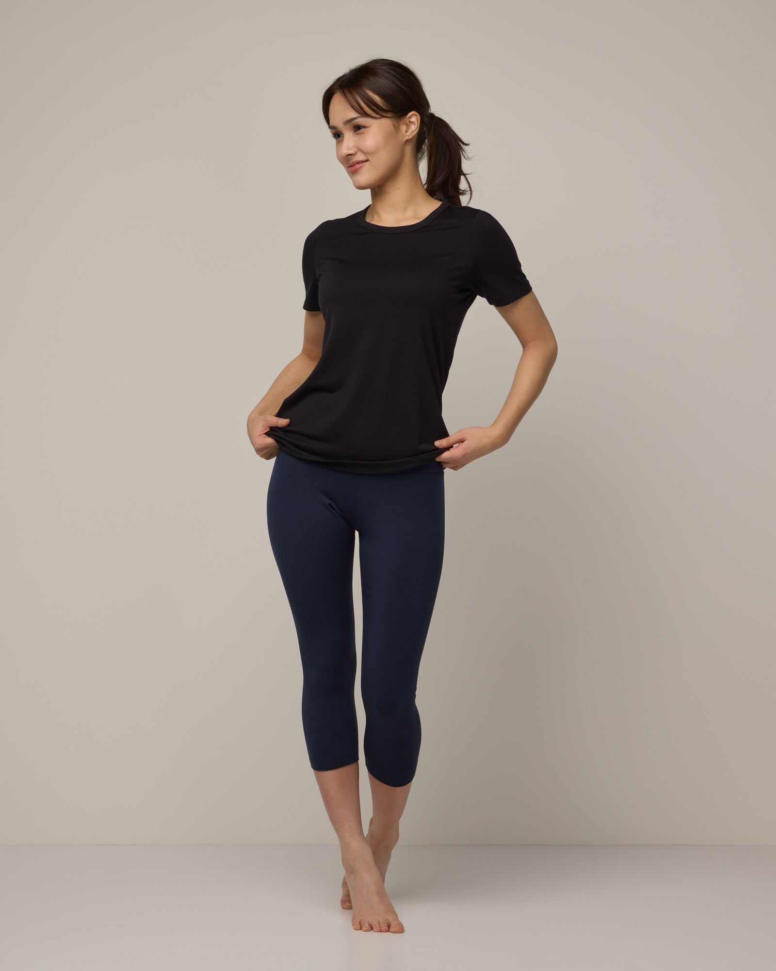 Pocket Capri & Leggings - [Luxe Fabric] – KIAVAclothing